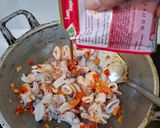 Foto langkah ke 2 dari resep Tumis Cumi Kangkung.