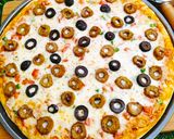 A picture of step 5 of Chicken Kabab Chunks Pizza 🍕🍕🍕.