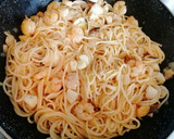 Foto del paso 5 de la receta: Espaguetis a la marinera