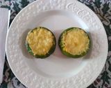 Foto del paso 4 de la receta: Zapallitos rellenos de choclo, brócoli y huevo