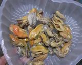 Foto langkah ke 2 dari resep Spiral Macaroni Kerang Saus Tiram.