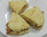 A picture of step 6 of Araibian pizza bread.