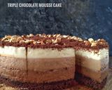 Foto langkah ke 9 dari resep Triple Chocolate Mousse Cake.
