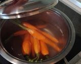 Foto del paso 1 de la receta: Zanahorias a la parrilla con miso picante