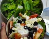 A picture of step 15 of Caesar Salad.