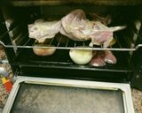 Foto del paso 2 de la receta: Conejo al horno con papas y acompañado con tallarines