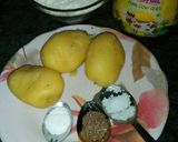A picture of step 1 of #aloo paratha.