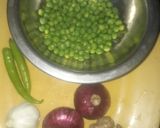 A picture of step 1 of Green peas heart kabab.
