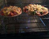 Hình bước làm 7 của món Pizza đế mỏng giòn