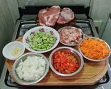 Foto del paso 1 de la receta: Guiso de arroz con habas y choclo