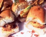 A picture of step 5 of Vada pav With Garlic Peanuts Chutney.