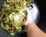 Foto langkah ke 1 dari resep 78. Tumis Pakis Merah.
