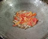 Foto langkah ke 4 dari resep Ikan Laut Saus Sarden Simple.