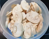 Foto del paso 1 de la receta: Pizza de Champiñones y Paleta Ibérica