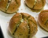 Foto langkah ke 6 dari resep Korean garlic cheese bread.
