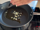 Pasta a la puttanesca de sardinas