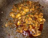 A picture of step 4 of Ginger garlic mushroom fry.