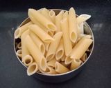 पास्ता फ्राईस(Pasta fries recipe in Hindi) रेसिपी चरण 1 फोटो
