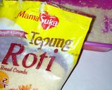 Foto langkah ke 4 dari resep Risoles yummy Tangwolor ala Ury (Kentang+Wortel+Telor).