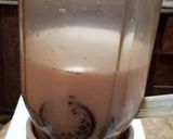 A picture of step 2 of Oreo milk shake.