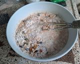 Foto del paso 4 de la receta: Budín suave de frutas glaseadas  con pasas de uva