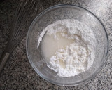 Foto del paso 1 de la receta: Glasé real para decorar cookies