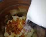 A picture of step 3 of Apple dates shake.