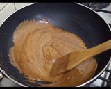 A picture of step 2 of Pop Rice Ladu.