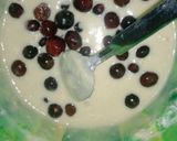A picture of step 4 of Blueberry muffins.