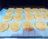 Foto del paso 19 de la receta: Mantecados planos caseros de limón, canela y agua de rosas