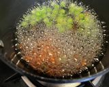A picture of step 1 of Sour and Hot Soup.