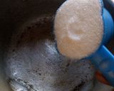 A picture of step 4 of Hokey pokey candy.