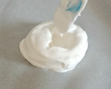 Foto del paso 5 de la receta: Pavlova con crema de naranja y frutos rojos