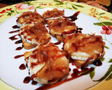 Foto del paso 4 de la receta: Panecillo de rulo de cabra, cebolla caramelizada y caramelo
