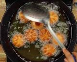 A picture of step 4 of Moong dal Pitha.
