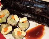 Hình bước làm 2 của món Keto Canh nấm gà + kimbap rau củ