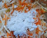 A picture of step 2 of Chinese pakoda.