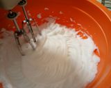 Foto langkah ke 4 dari resep Marmer Cake.