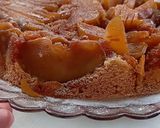 Pas rețetă Prăjitură turnată cu mere caramelizate 7 fotografie