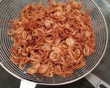 Foto langkah ke 3 dari resep Bawang Merah Goreng.