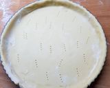 Foto del passaggio 5 della ricetta Crostata con confettura di lamponi