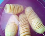 A picture of step 7 of Cheese,Pepper And Salt,Chilli Garlic and Mayo Potato Tornadoes.