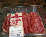 Foto del paso 1 de la receta: Fricandó de ternera en salsa con habitas babby