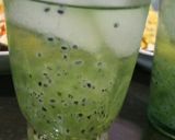 Foto langkah ke 4 dari resep Es Timun Selasih.