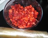 صورة لخطوة 2 من وصفة معجون الفراولة 🍓🍓