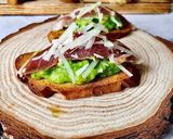 Hình bước làm 3 của món Bruschetta Đầy Đủ Các Loại Topping