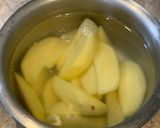 Hình bước làm 1 của món Khoai tây Nướng Parmesan