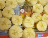 A picture of step 1 of Banana fruit chaat.