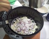 影片 －蒜頭的處理 – 油浸蒜蓉/乾蔥蒜蓉醬/氣炸乾蔥蒜片的食譜步驟3照片