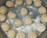 ছাতুর লুচি ও কড়াইশুঁটির ঘুগনি(Chhatur Luchi & Karaisutir Ghugni recipe in Bengali) রেসিপির ধাপ 2 ছবি